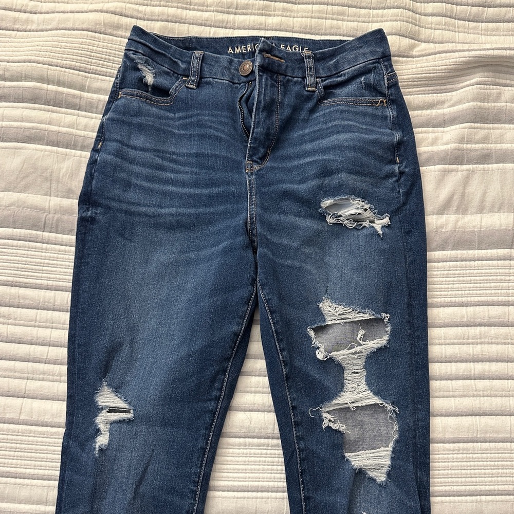 American Eagle Dark Blue Skinny Jeans with Rips (Size 4)